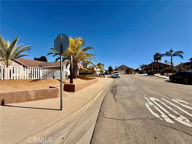 Detail Gallery Image 5 of 56 For 25708 Aspenwood Ct, Moreno Valley,  CA 92557 - 3 Beds | 2 Baths