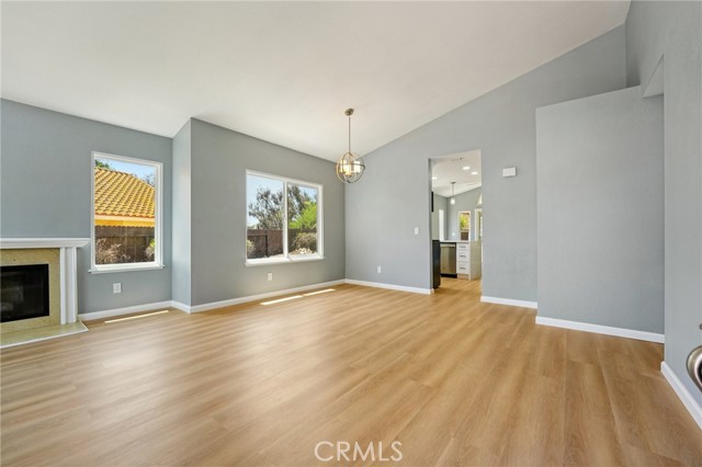 24318 Via Las Junitas, Murrieta CA: https://media.crmls.org/medias/7a3aac54-f25e-498f-8b57-caa99a0f9643.jpg