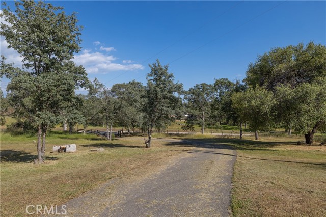 4372 Woodview Lane, Mariposa CA: https://media.crmls.org/medias/7a3b2148-b157-45f1-988e-9a959de0313c.jpg