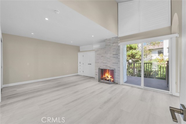 5 Crest Circle, Corona del Mar CA: https://media.crmls.org/medias/7a3b8090-b88f-4790-ae65-ffe6905793aa.jpg