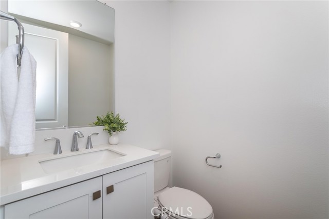 Detail Gallery Image 52 of 75 For 27554 Sparrow Ct, Valencia,  CA 91381 - 3 Beds | 2/1 Baths