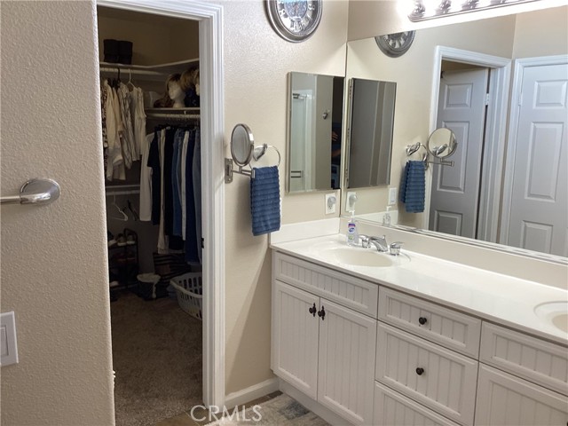Detail Gallery Image 8 of 18 For 24306 Whitetail Dr, Corona,  CA 92883 - 2 Beds | 2 Baths