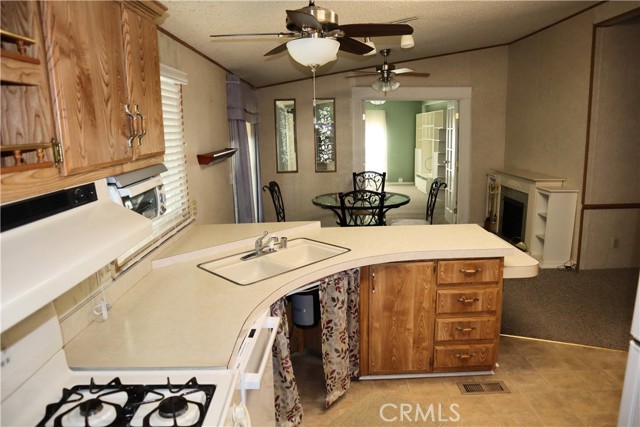 Detail Gallery Image 4 of 30 For 6368 Lincoln Bld #69,  Oroville,  CA 95966 - 3 Beds | 2 Baths