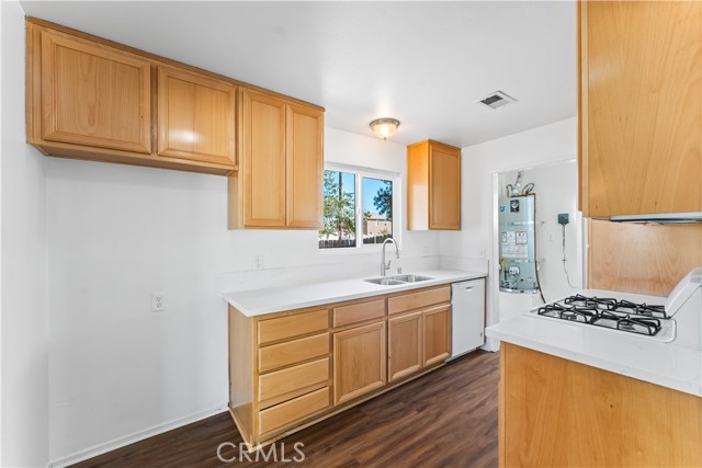 Detail Gallery Image 14 of 40 For 45581 6th St, Lancaster,  CA 93535 - 4 Beds | 2 Baths