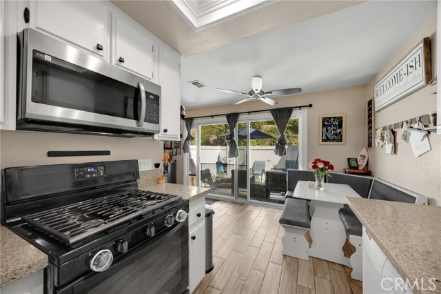 Detail Gallery Image 6 of 19 For 19836 White Spring Lane, Yorba Linda,  CA 92886 - 3 Beds | 2 Baths