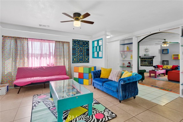 Detail Gallery Image 8 of 58 For 18492 Hinton St, Hesperia,  CA 92345 - 3 Beds | 2 Baths