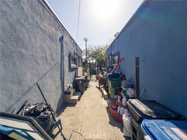 Detail Gallery Image 7 of 22 For 1361 W Vernon Ave, Los Angeles,  CA 90037 - – Beds | – Baths