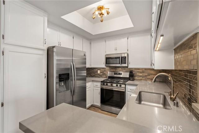 Detail Gallery Image 9 of 37 For 1225 Armacost Ave #207,  Los Angeles,  CA 90025 - 2 Beds | 2 Baths