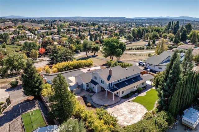 Detail Gallery Image 47 of 52 For 833 Rolling Hills Dr, Paso Robles,  CA 93446 - 4 Beds | 3 Baths