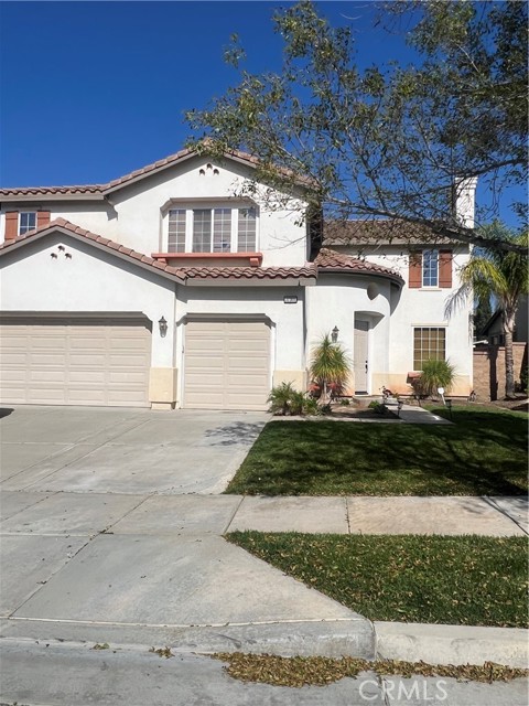 32368 Whispering Willow Drive, Lake Elsinore CA: https://media.crmls.org/medias/7a3f8f5a-a7f4-4357-9e36-ba4e2d8cdb2e.jpg