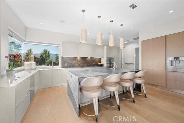 Detail Gallery Image 13 of 68 For 9235 N Forty, Atascadero,  CA 93422 - 5 Beds | 3/1 Baths