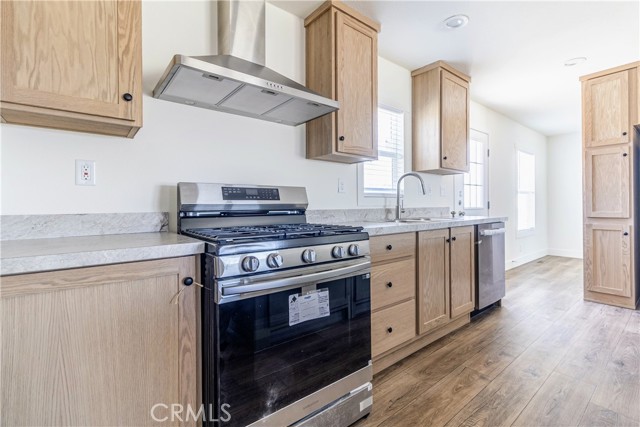 Detail Gallery Image 12 of 38 For 13130 Silver Rock Rd, Pinon Hills,  CA 92372 - 4 Beds | 2 Baths