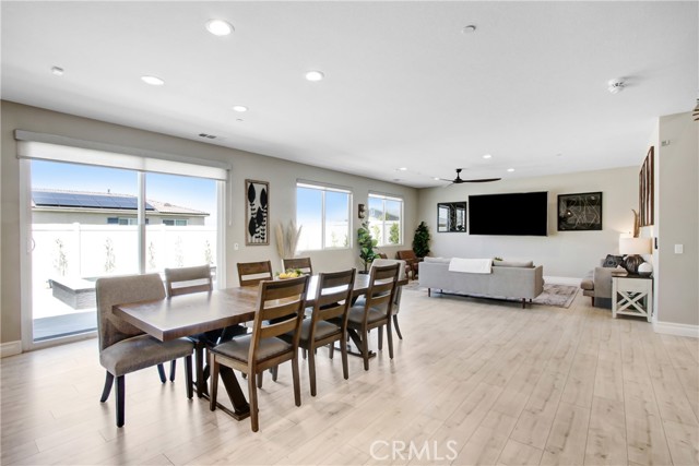 Detail Gallery Image 15 of 39 For 1212 Venice Ave, Mentone,  CA 92359 - 4 Beds | 3 Baths