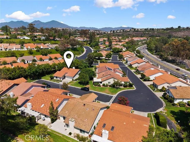 Front Image Thumbnail for CROC25278595