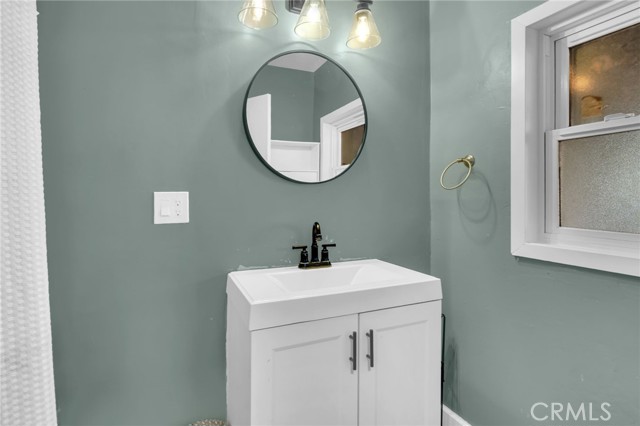 Detail Gallery Image 17 of 47 For 9511 Olive St, Bellflower,  CA 90706 - 3 Beds | 1 Baths