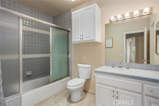 6966 Ranch View Road, Riverside CA: https://media.crmls.org/medias/7a4214fa-e0c6-4b4f-813a-397fb6da3f34.jpg