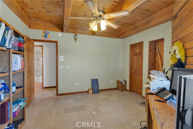 Detail Gallery Image 19 of 40 For 10328 El Centro, Oak Hills,  CA 92344 - 5 Beds | 4 Baths