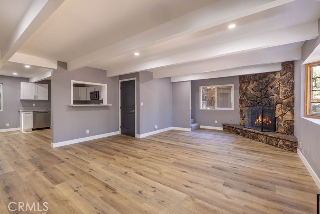 Detail Gallery Image 22 of 51 For 41941 Evergreen Dr, Big Bear Lake,  CA 92315 - 4 Beds | 4 Baths