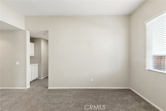 11144 Arizona Avenue, Riverside CA: https://media.crmls.org/medias/7a433556-561a-47cd-9ff2-a2878f251b38.jpg