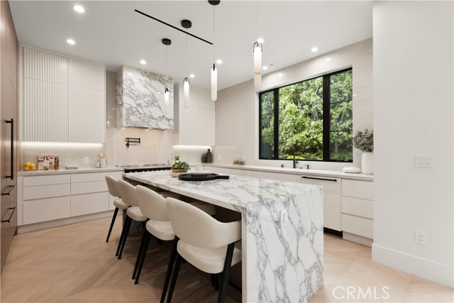 Detail Gallery Image 10 of 43 For 4211 Agnes Ave, Studio City,  CA 91604 - 4 Beds | 4/1 Baths