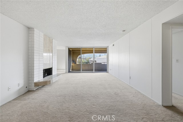 Detail Gallery Image 13 of 50 For 5330 Lindley Ave #305,  Encino,  CA 91316 - 2 Beds | 2 Baths