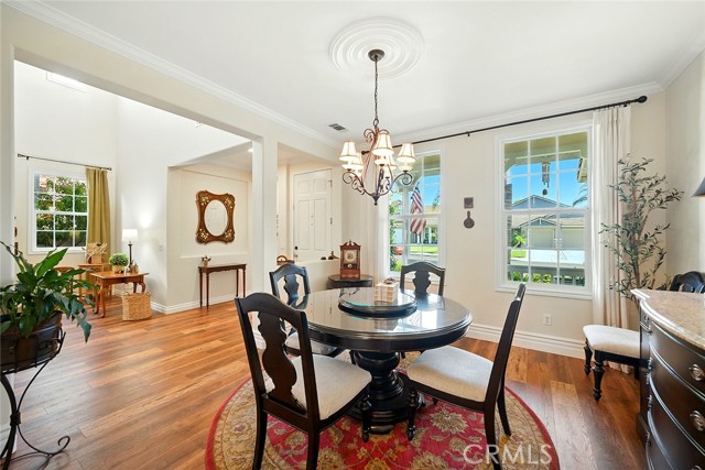 13742 Woodcrest Court, Eastvale CA: https://media.crmls.org/medias/7a4460bd-c9c1-42b4-975c-ce5228f7f9e0.jpg
