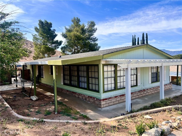 Image 2 of 13 For 33105 Santiago Road 23