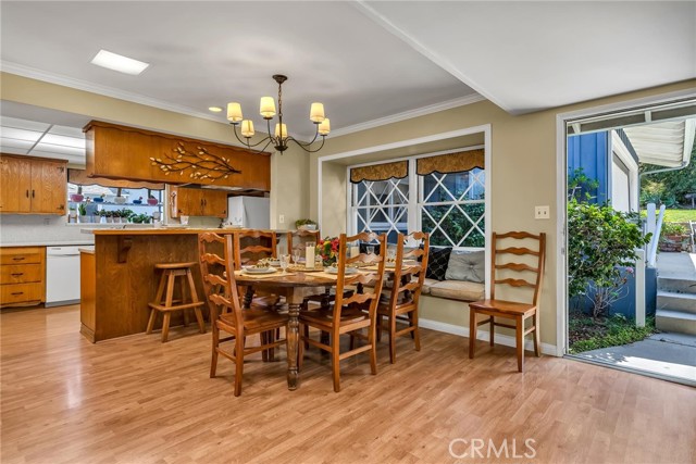 168 Vista Del Parque, Redondo Beach, California 90277, 6 Bedrooms Bedrooms, ,3 BathroomsBathrooms,Residential,Sold,Vista Del Parque,PV22188074