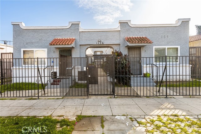 1133 Hoffman Ave, Long Beach, California 90813, ,Multi-Family,For Sale,Hoffman Ave,NP24031945