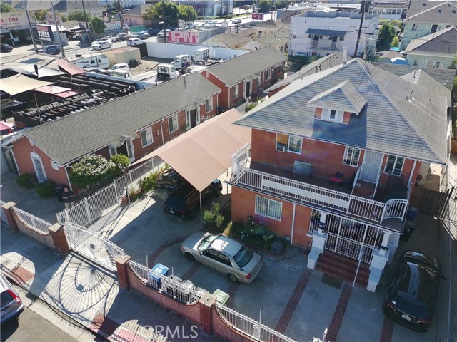 1517 S Westmoreland Avenue, Los Angeles CA: https://media.crmls.org/medias/7a454649-6485-4077-9f32-2bced8dadeb8.jpg