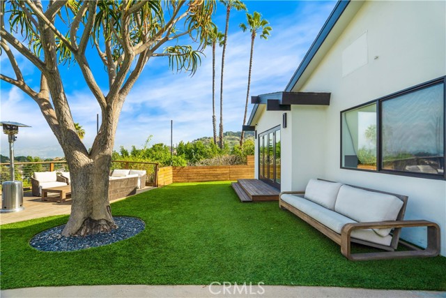 Detail Gallery Image 44 of 65 For 11308 Dona Teresa Dr, Studio City,  CA 91604 - 5 Beds | 4 Baths