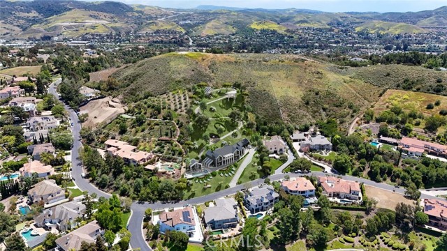 27821 Golden Ridge Lane, San Juan Capistrano CA: https://media.crmls.org/medias/7a457cc5-fd7f-469d-87eb-ddeff714c240.jpg