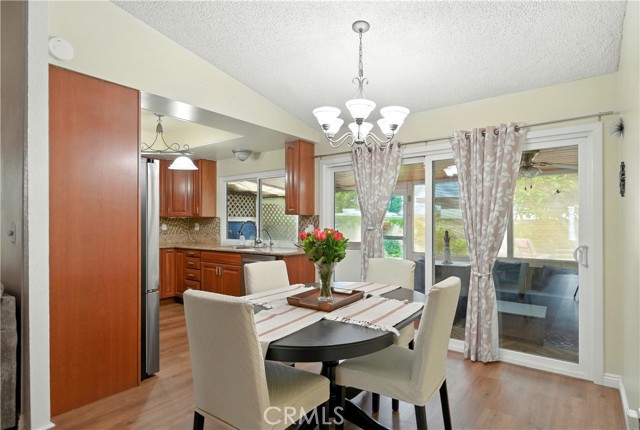 11811 La Serna Drive, Whittier CA: https://media.crmls.org/medias/7a475fd4-c9fa-48fe-8770-227864268328.jpg