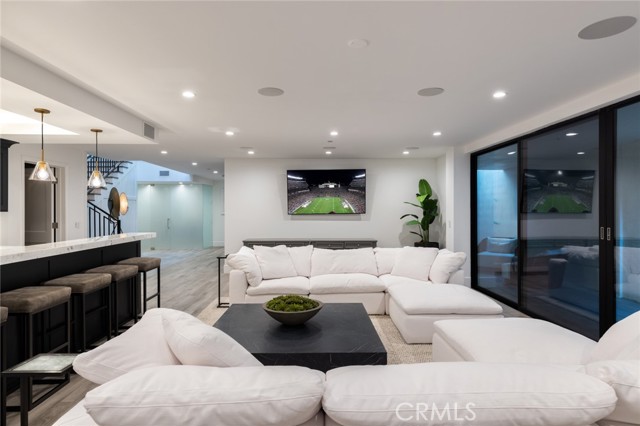 7a48c44f A8f5 4661 9c17 60759eae7923