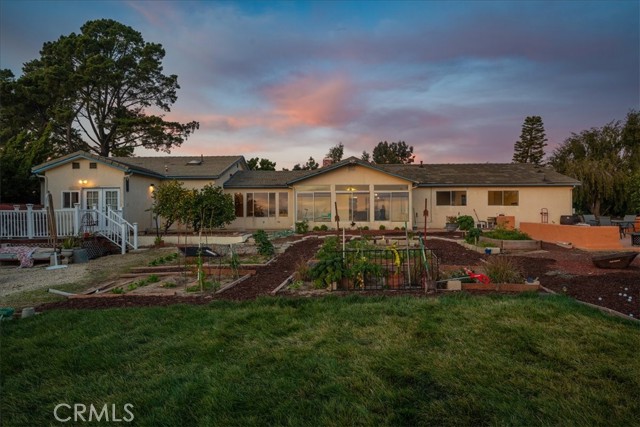 1561 Cielo Lane, Nipomo CA: https://media.crmls.org/medias/7a4af618-1bdf-4831-a088-df25105bb5f8.jpg