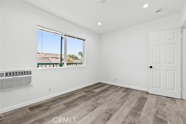 142 S Savannah Street, Los Angeles CA: https://media.crmls.org/medias/7a4b847a-39b1-4f82-bbd7-29cc7911ab7b.jpg