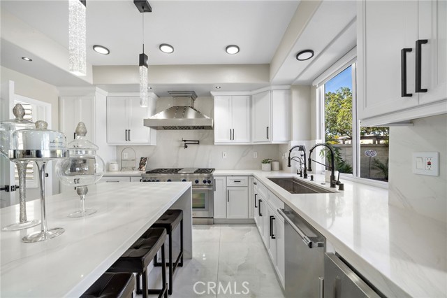 Detail Gallery Image 17 of 56 For 7135 Ashley Dr, Huntington Beach,  CA 92648 - 5 Beds | 3 Baths