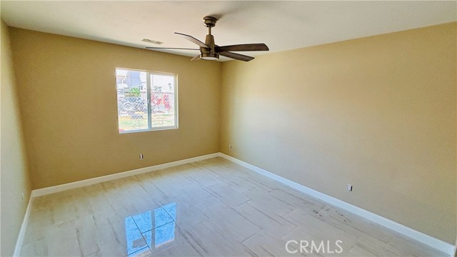 1464 N W 6th St Drive, San Bernardino CA: https://media.crmls.org/medias/7a4cbfda-6106-43d7-897f-c09c2ceedc3e.jpg