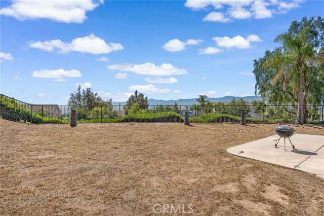 Detail Gallery Image 39 of 41 For 1070 Mandevilla Way, Corona,  CA 92879 - 3 Beds | 3/1 Baths