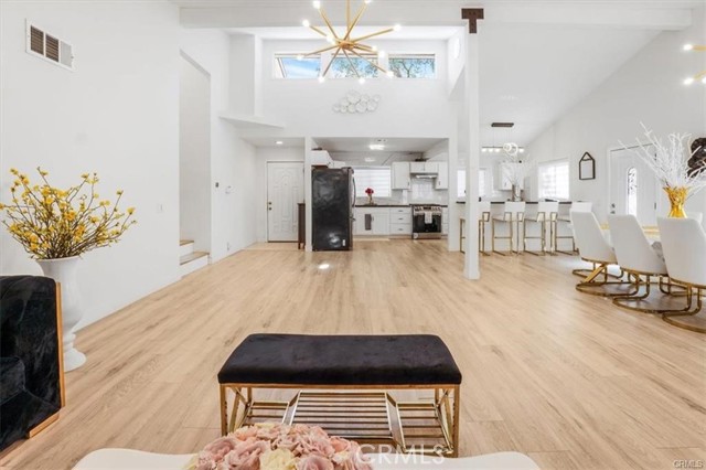 9739 Hillhaven Avenue, Tujunga CA: https://media.crmls.org/medias/7a4ce8ec-987f-4868-8647-c3c6ceee78d9.jpg