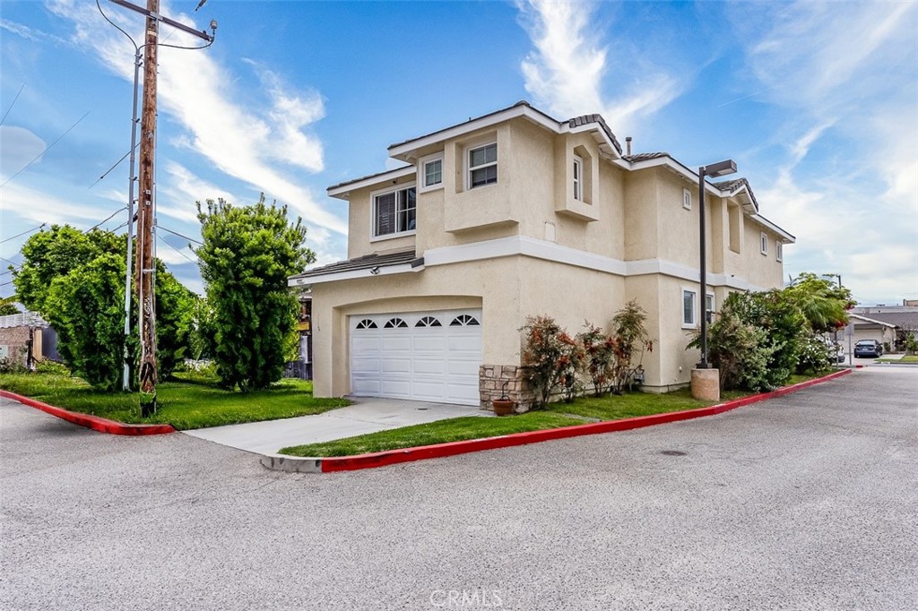 10860 Jasmine Lane
