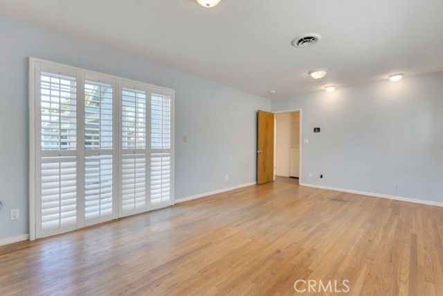 Image 13 of 35 For 9731 Rathburn