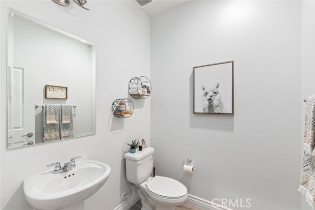Detail Gallery Image 31 of 61 For 29268 Turnhouse, Lake Elsinore,  CA 92530 - 4 Beds | 2/1 Baths