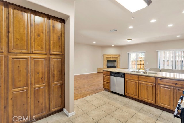 Detail Gallery Image 17 of 50 For 14119 Jicarilla Road, #204, Apple Valley,  CA 92307 - 3 Beds | 2/1 Baths