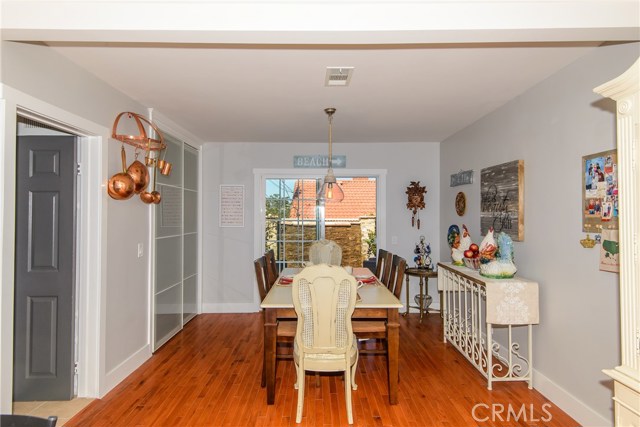 Dining room adjacent to the kitchen with large pantry!