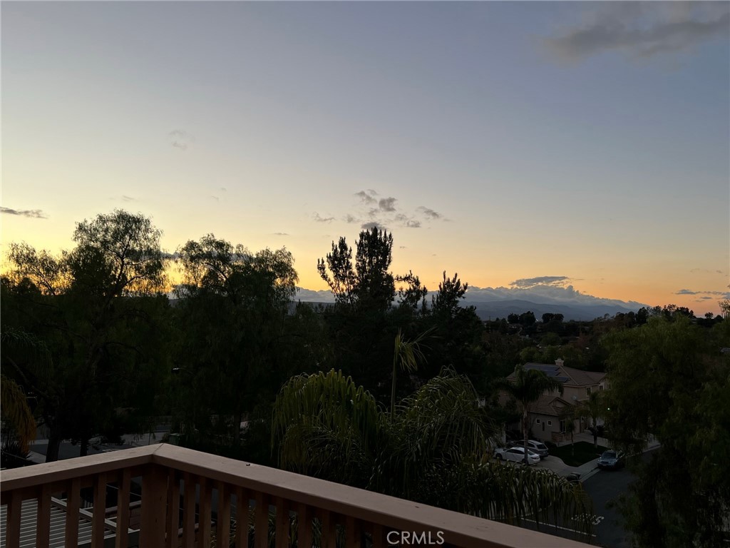 https://media.crmls.org/medias/7a50e620-2661-46f9-819b-517b56a12749.jpg?preset=X-Large