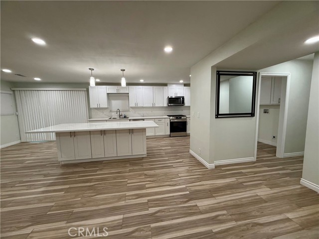 Detail Gallery Image 5 of 16 For 19825 Smith Rd, Perris,  CA 92570 - 3 Beds | 3 Baths