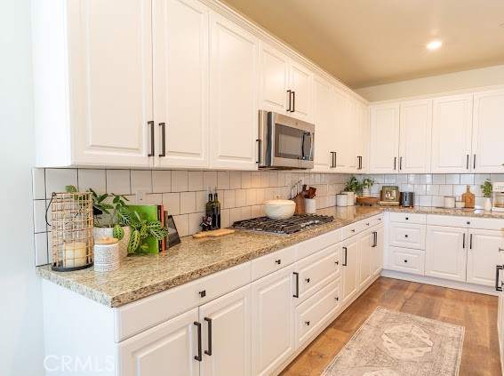 Detail Gallery Image 12 of 50 For 28584 Fieldgrass St, Menifee,  CA 92584 - 4 Beds | 2 Baths