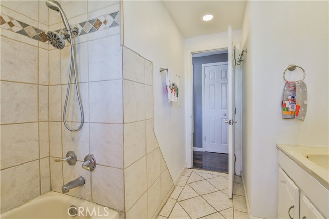 Detail Gallery Image 15 of 42 For 14212 Whiterock, La Mirada,  CA 90638 - 3 Beds | 2 Baths