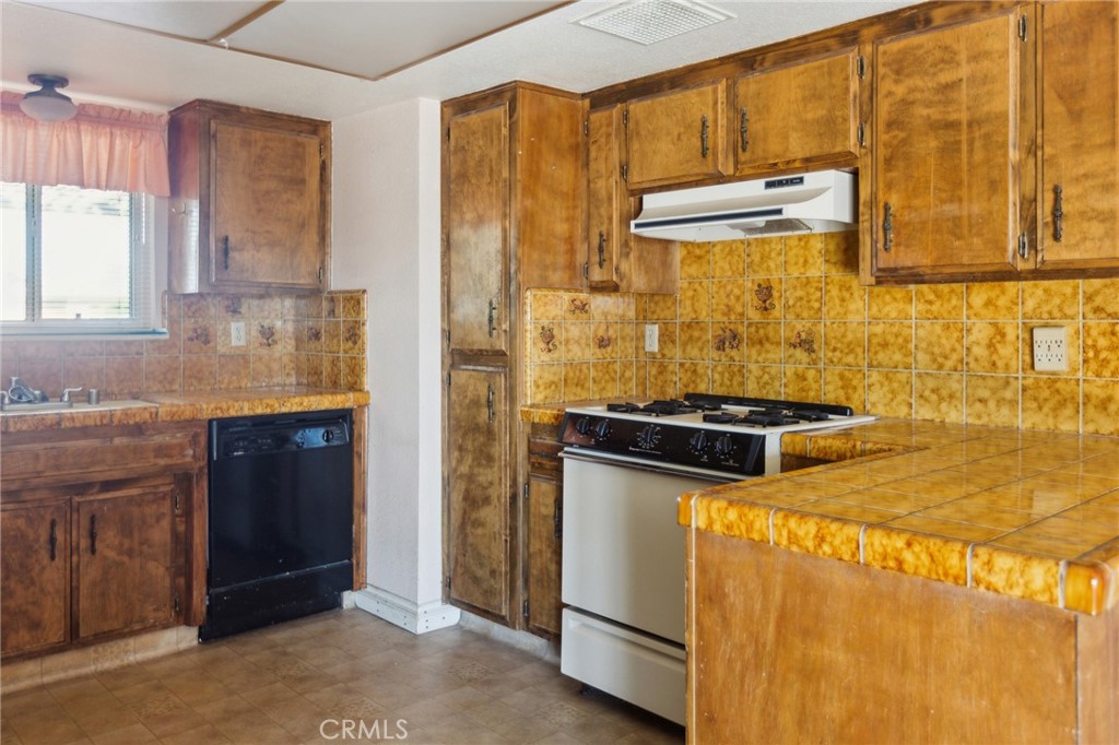 7A51Ccc9 6356 452B Aa31 249Ba68364A0 336 S Lincoln Street, Ridgecrest, Ca 93555 &Lt;Span Style='BackgroundColor:transparent;Padding:0Px;'&Gt; &Lt;Small&Gt; &Lt;I&Gt; &Lt;/I&Gt; &Lt;/Small&Gt;&Lt;/Span&Gt;